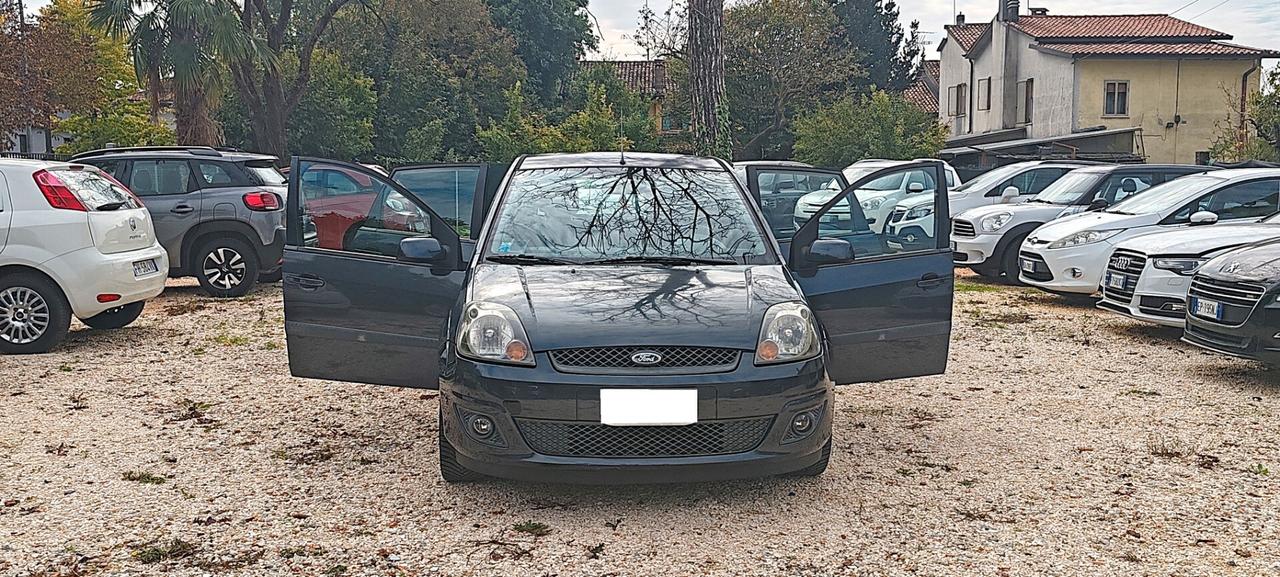 Ford Fiesta 1.2 16V 5p. Ghia OK NEOPATENTATI