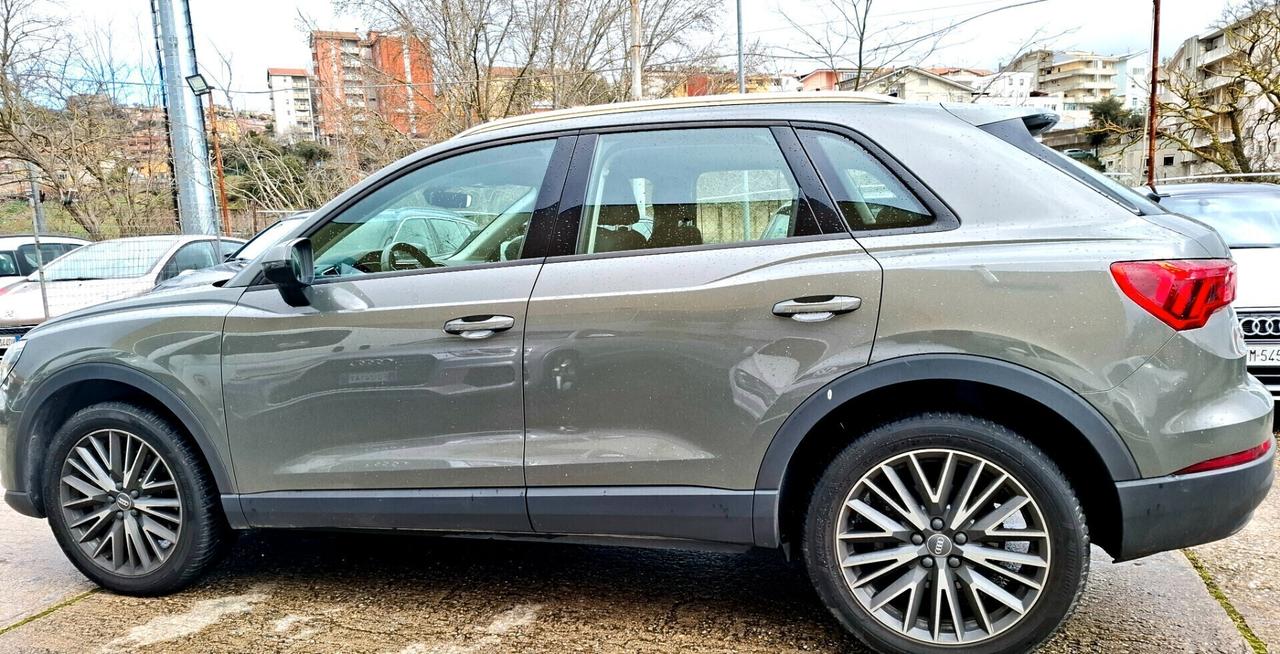 Q3 40 TDI quattro S tronic Business 190cv