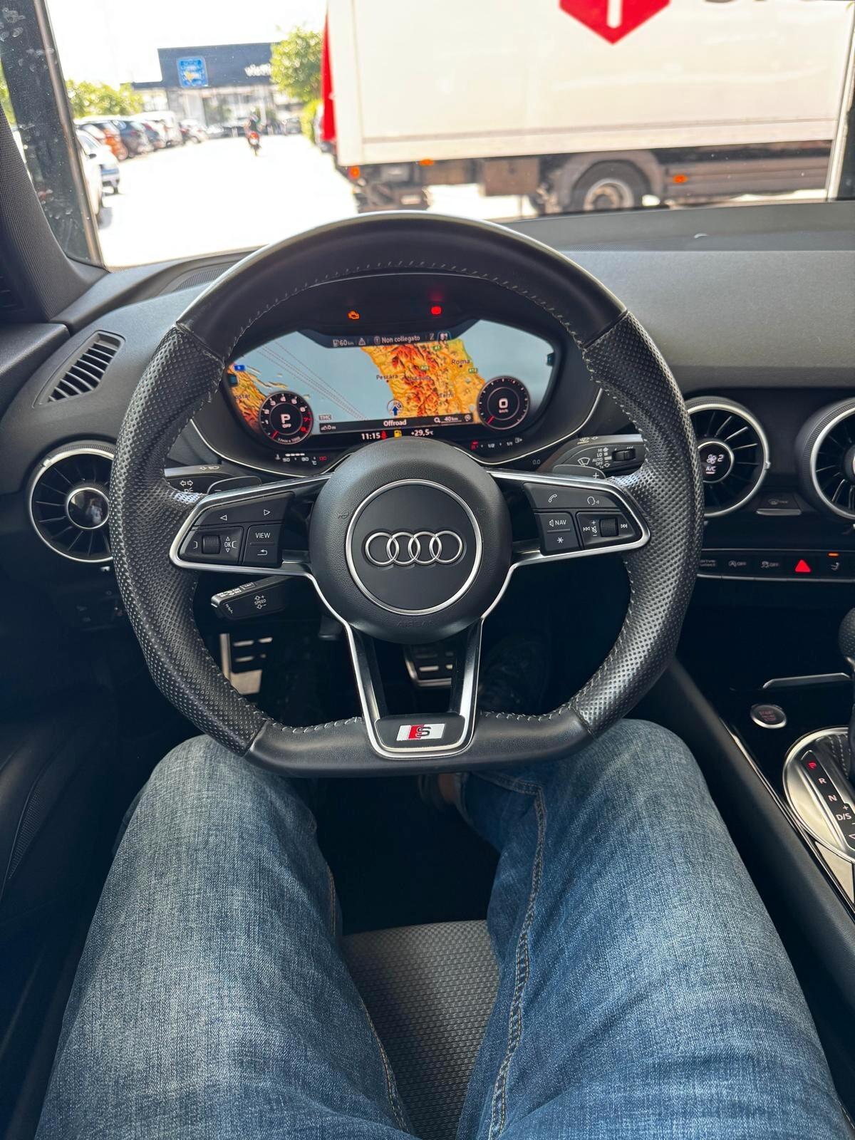 Audi TT Coupé 40 TFSI S tronic Sline