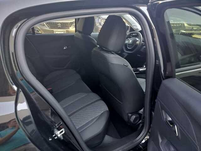 Peugeot 208 motore elettrico 136 CV Allure