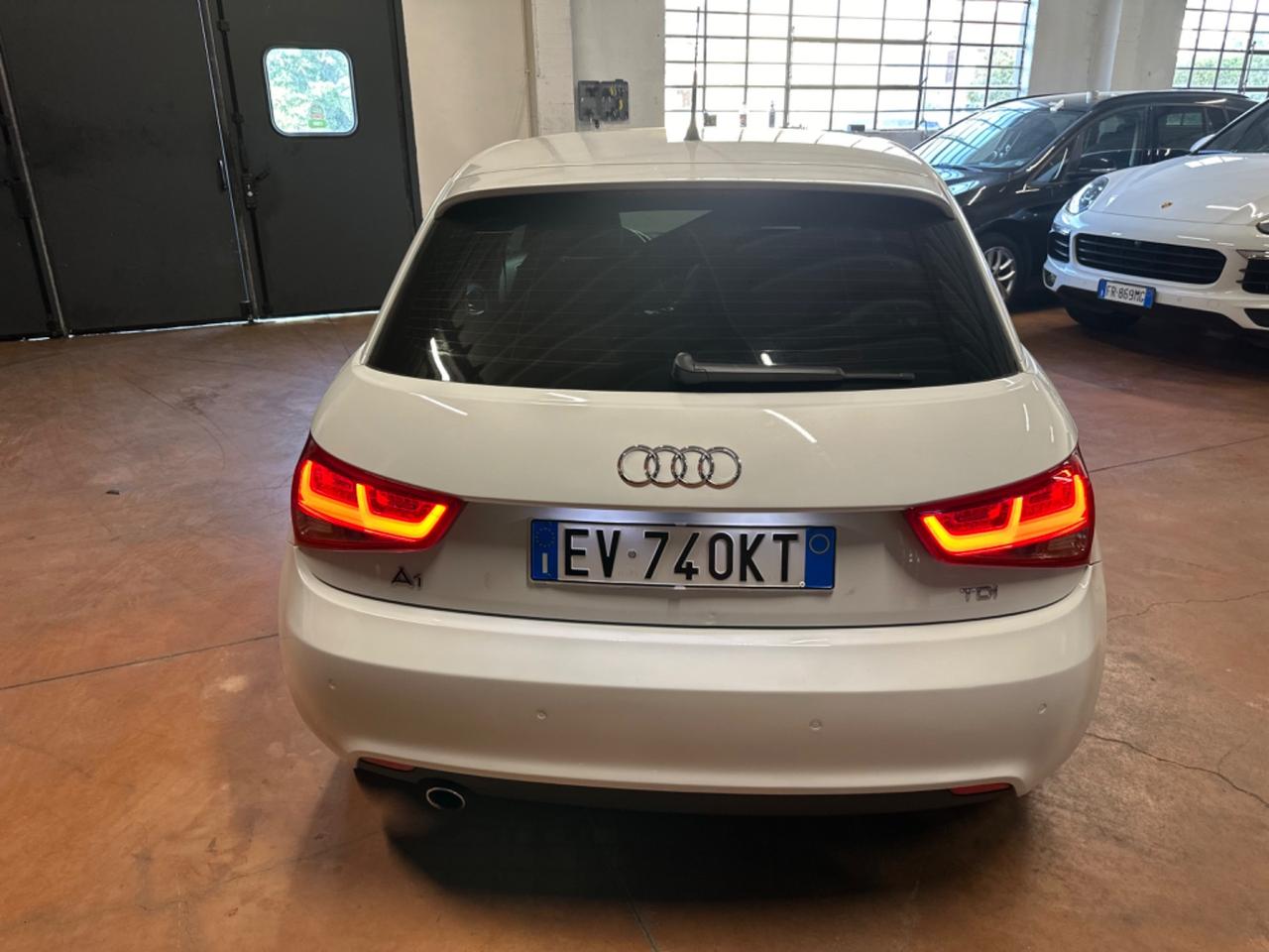 Audi A1 1.6 TDI S tronic Attraction