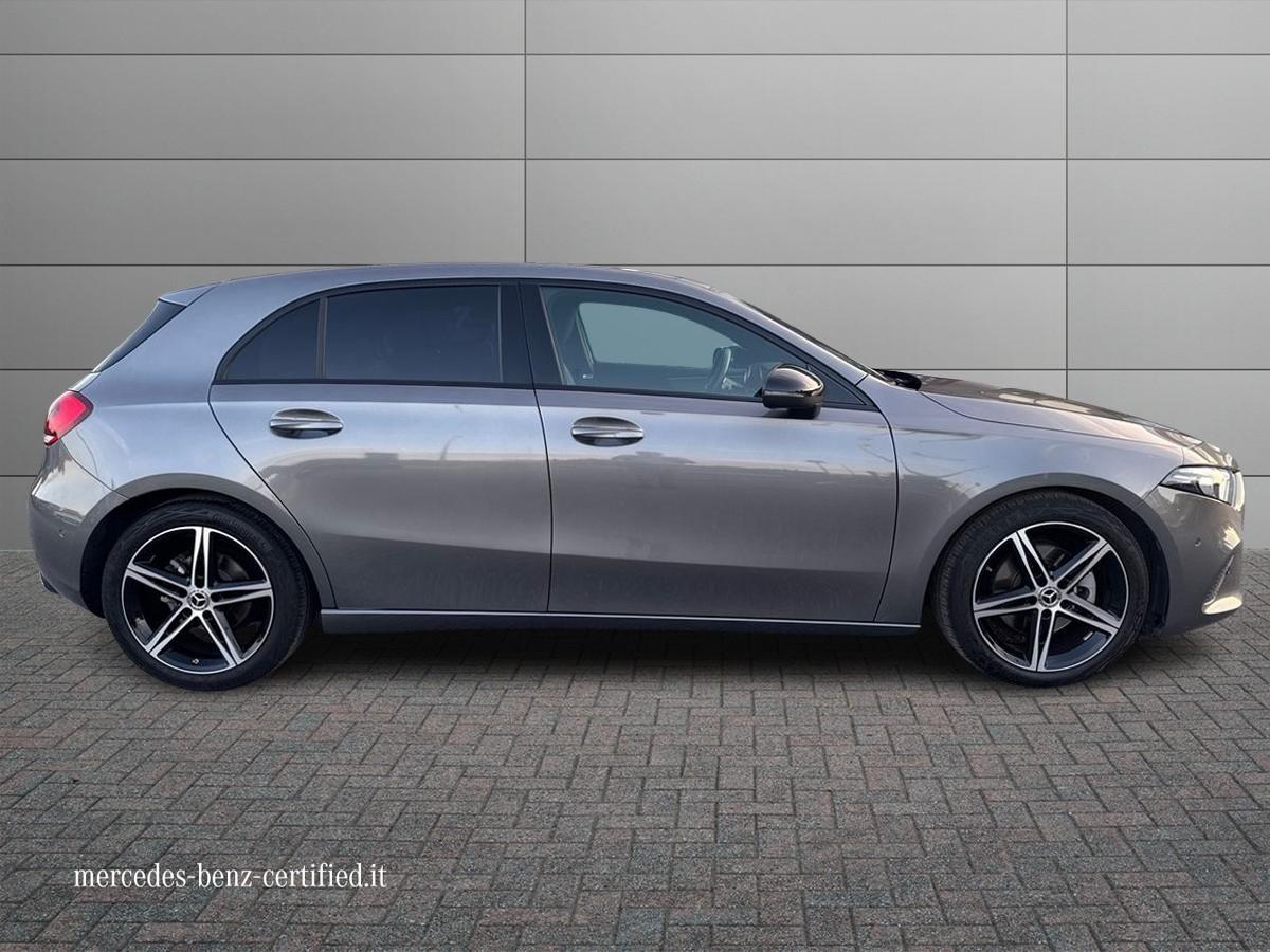 Mercedes-Benz A 180 d Sport Night edition auto
