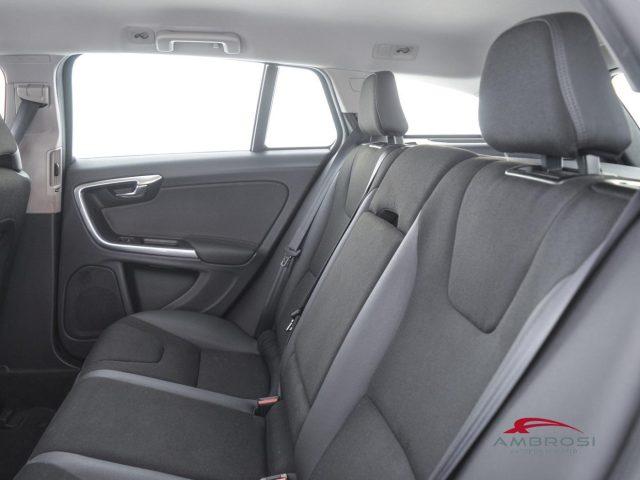 VOLVO V60 DRIVe Momentum
