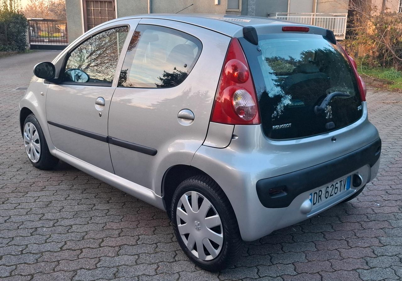 Peugeot 107 1.0 68CV 5p. Allure