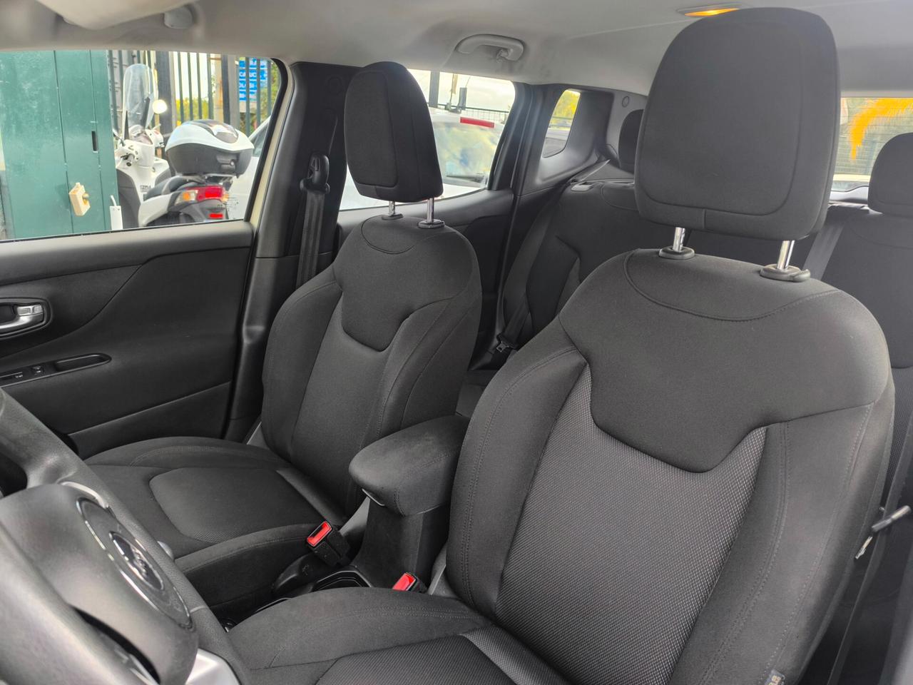 Jeep Renegade 1.6 E-TorQ EVO Sport