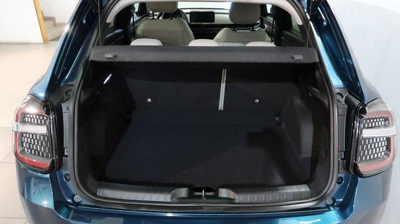 FIAT 600 600 1.2 hybrid La Prima 110cv auto