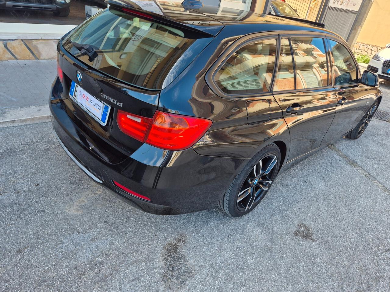 BMW 320 2.0 TETTO APRIBILE NAVIGATORE FARI LED