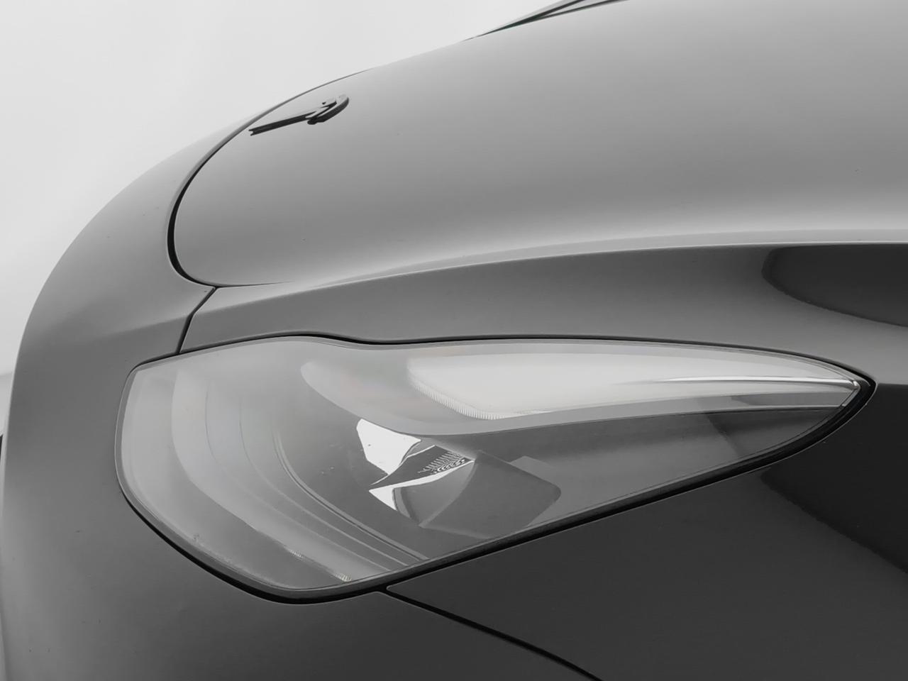 Tesla Model Y Long Range Dual Motor awd