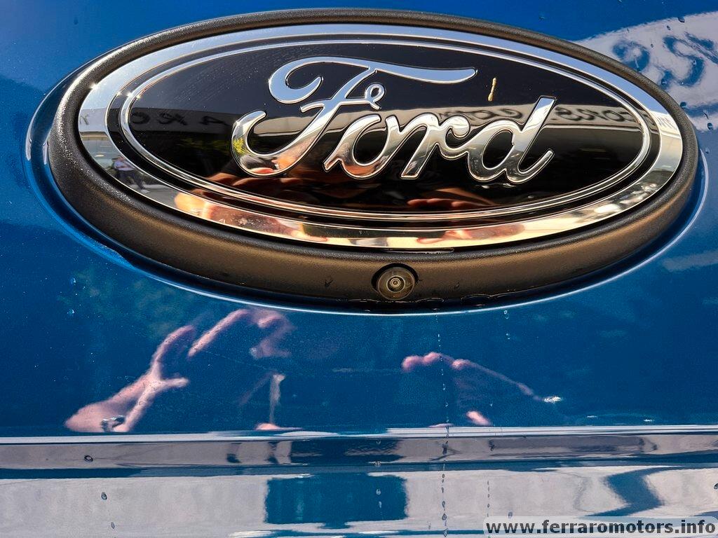 Ford Ranger Raptor 2.0 Ecoblue 4WD DC 5 posti a 729 euro al mese senza anticipo