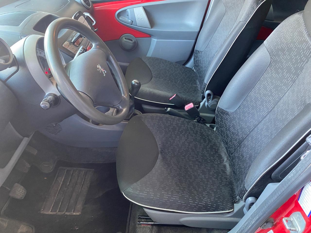 Peugeot 107 1.0 68CV 5p. Sweet Years