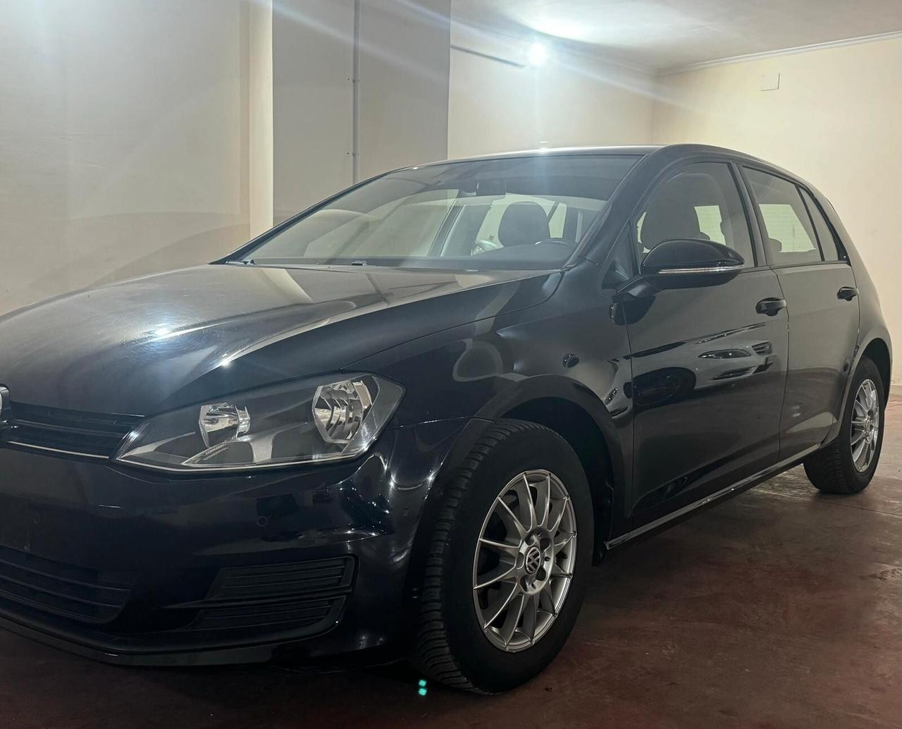 Volkswagen Golf 1.6 TDI 5p. Comfortline BlueMotion NAVI PARK ASSIST BLUETOOTH *LEGGI*