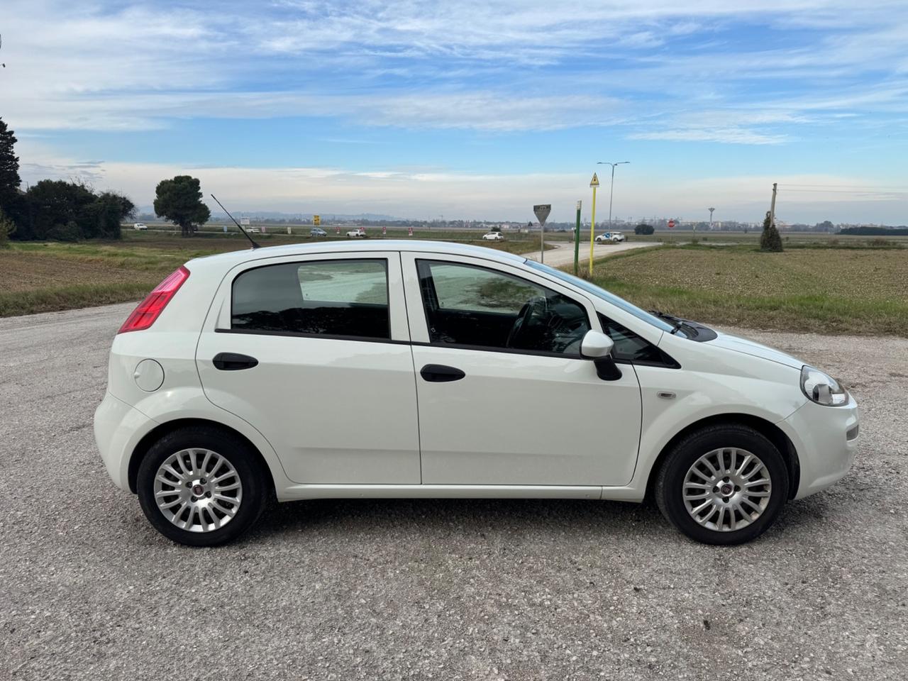 Fiat Punto Lounge 1.2 gpl ok neopatentati