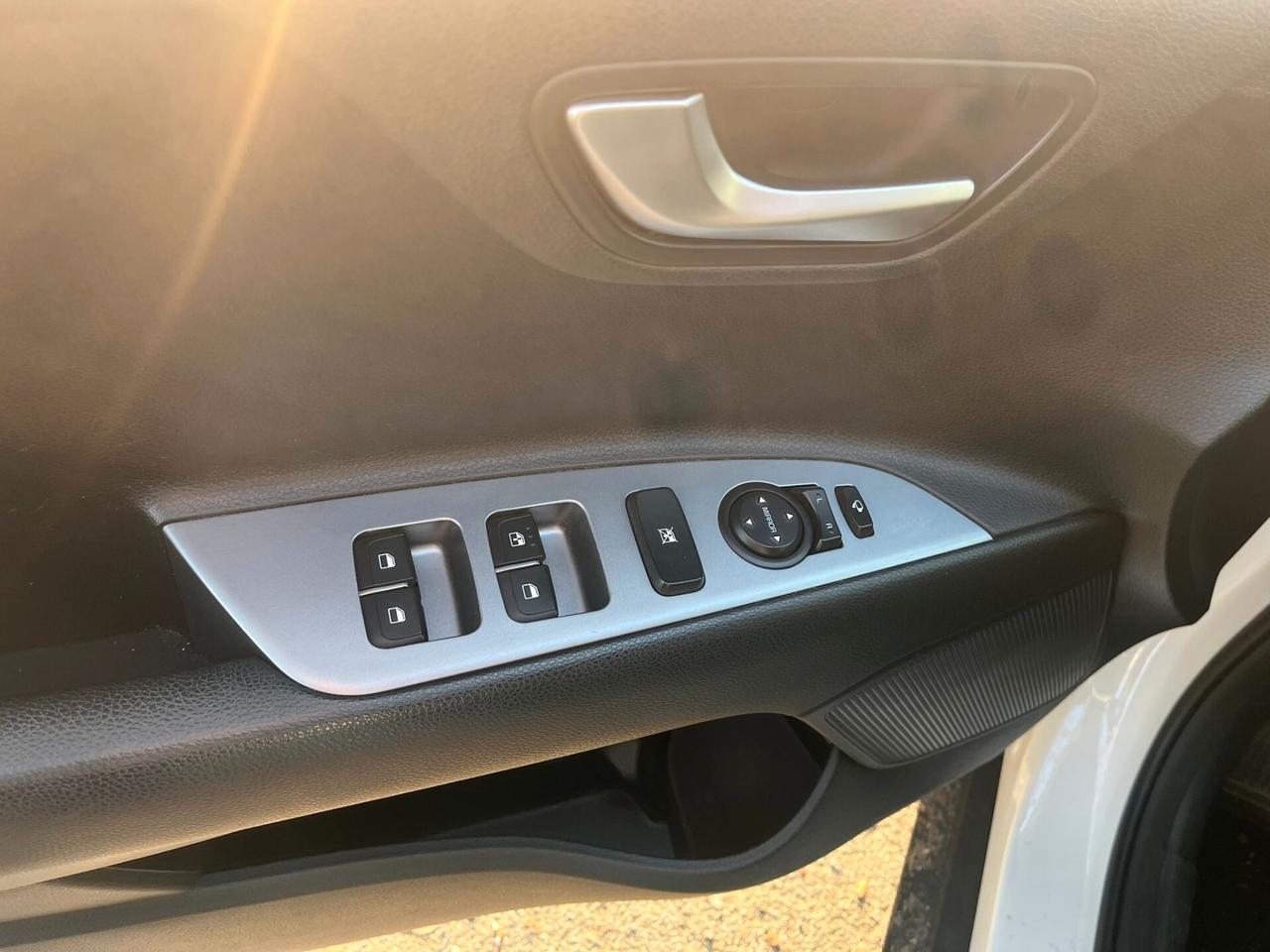 Kia Stonic 1.0 T-GDi 100 CV MHEV iMT GT Line