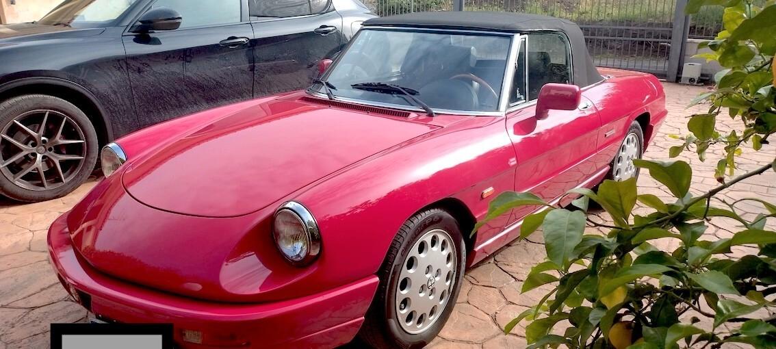 Alfa Romeo Spider 2.0i