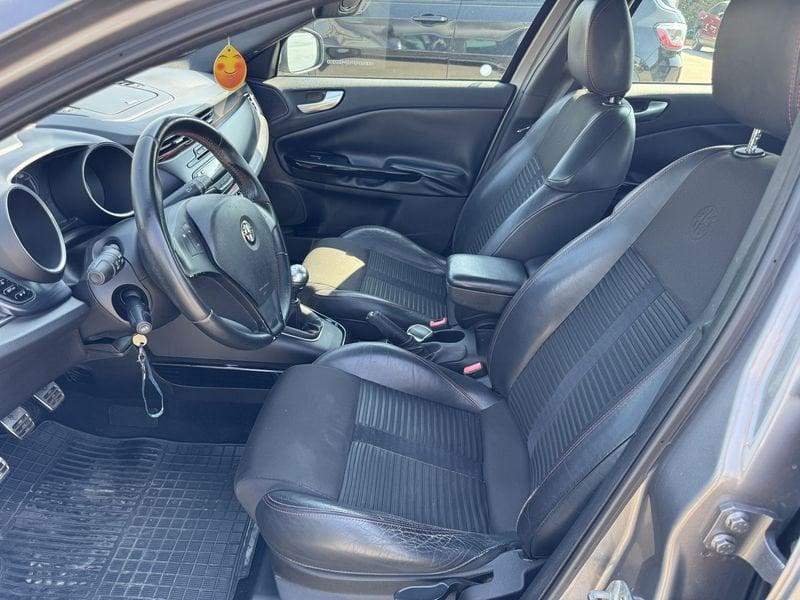 Alfa Romeo Giulietta Giulietta 1.6 JTDm-2 105 CV Distinctive
