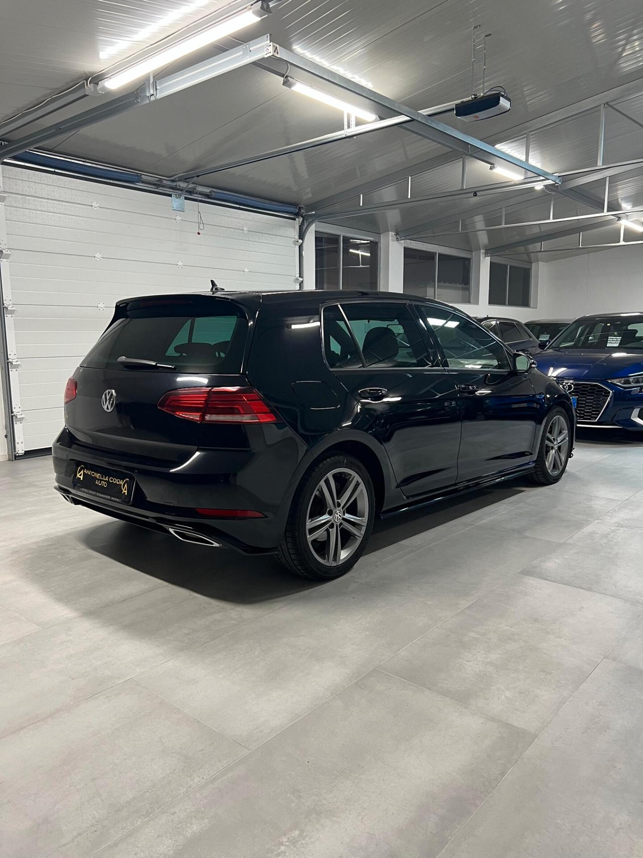 Volkswagen Golf 1.6 TDI 115 CV R-line