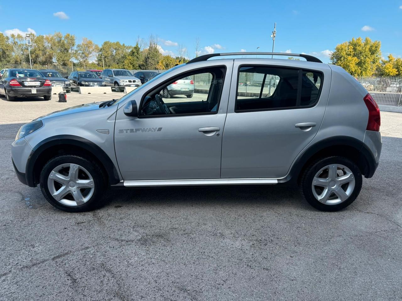 Dacia Sandero Stepway 1.6 GPL 2013 12 MESI DI GARANZIA