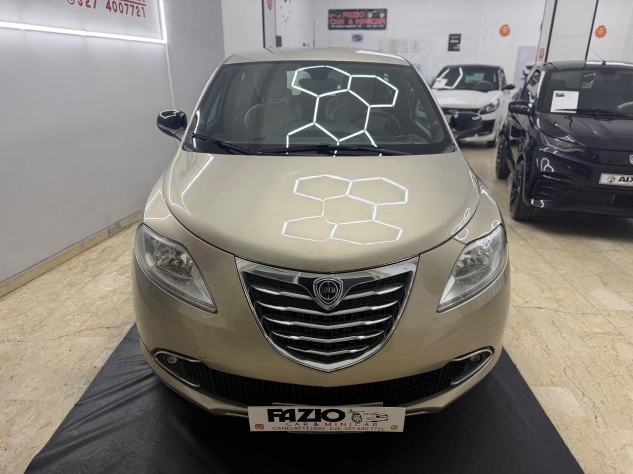 Lancia Ypsilon 1.2 69Cv