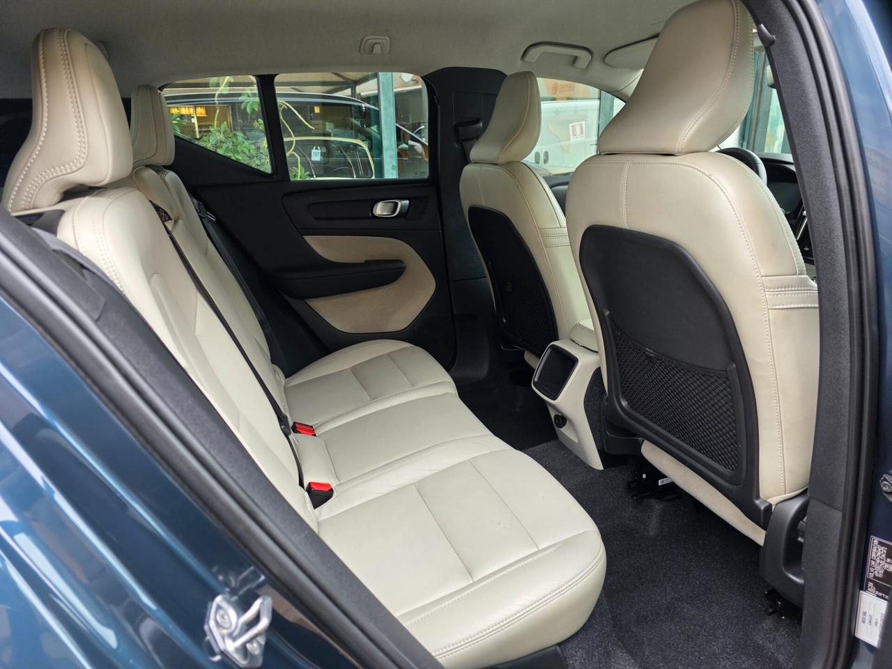 Volvo XC40 D3 AWD Geartronic Inscription N1