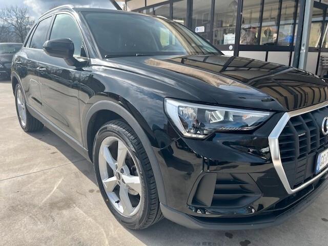 Audi Q3 35 TDI S tronic Business Advanced