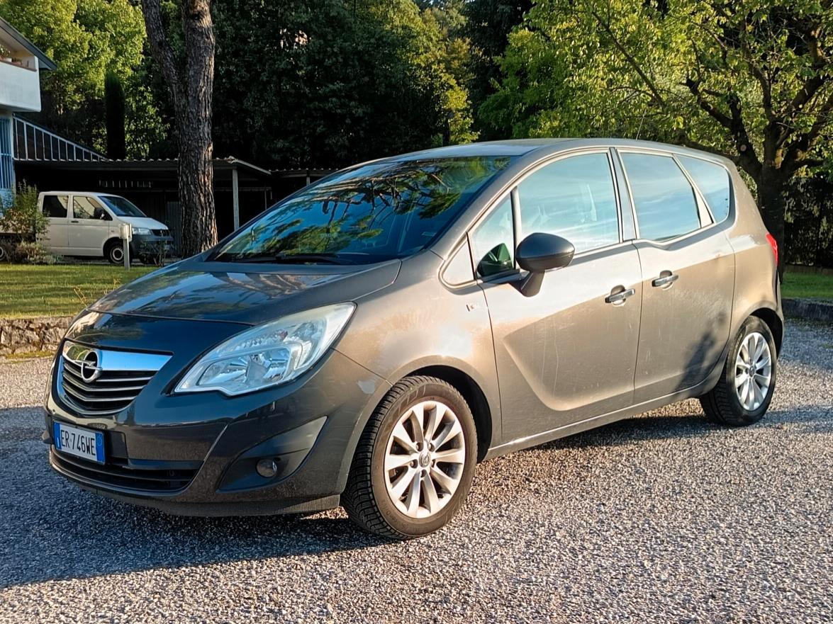 Opel Meriva 1.4t Cosmo Gpl-tech