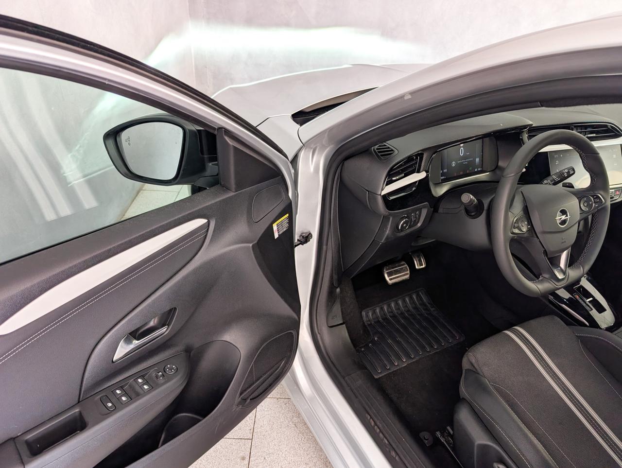 Opel corsa vi 1.2 100cv AT8 GS