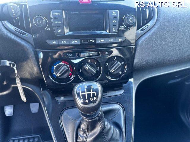 LANCIA Ypsilon Ypsilon 1.0 FireFly 5 porte S&S Hybrid Ecochic Sil