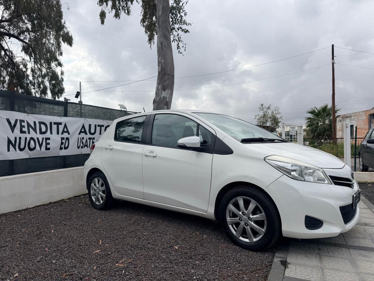 Toyota Yaris 1.4 D-4D 5 porte Lounge