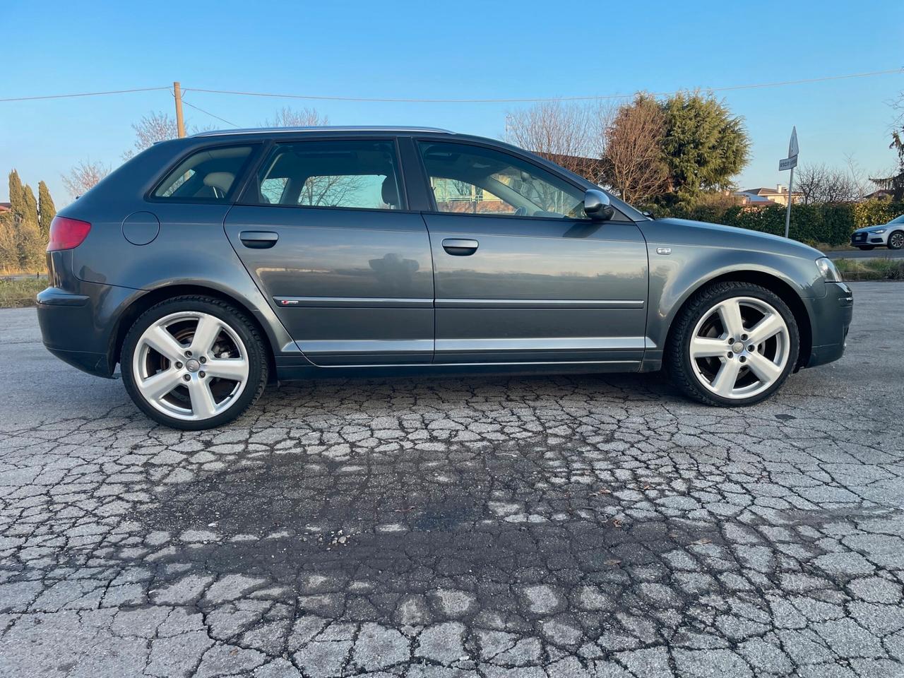 Audi A3 SPB 2.0 16V TDI Ambiente AUTOMATICO