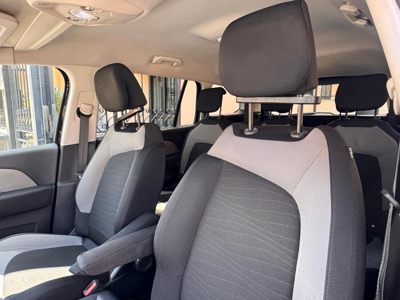 Citroen Grand C4 Picasso 1.6 e-HDi 115 Exclusive