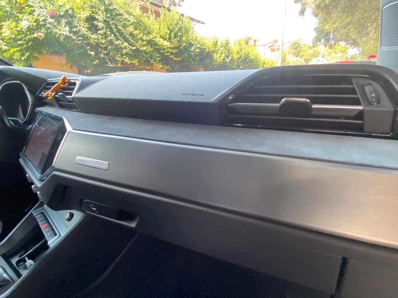 Audi Q3 35 TDI S tronic line edition