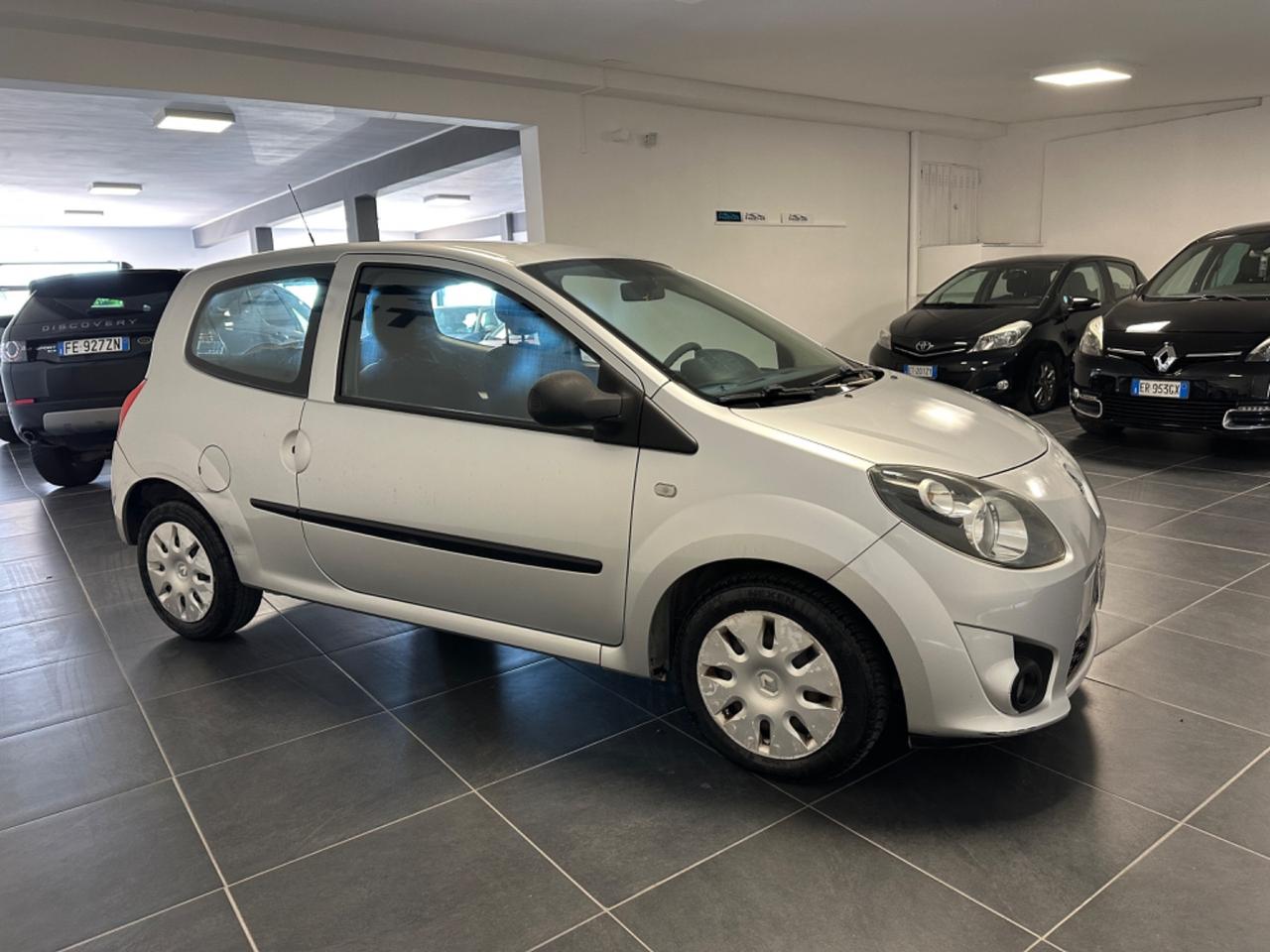 RENAULT TWINGO 1.2 NEOPATENTATI 60CV