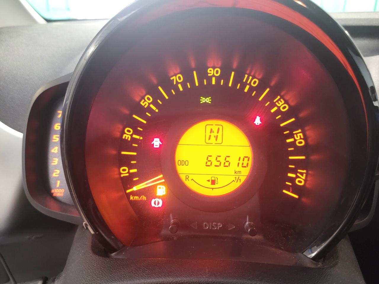 Toyota Aygo 1.0 VVT-i 69 CV 5 porte x-cool TSS MMT PREZZO REALE!!