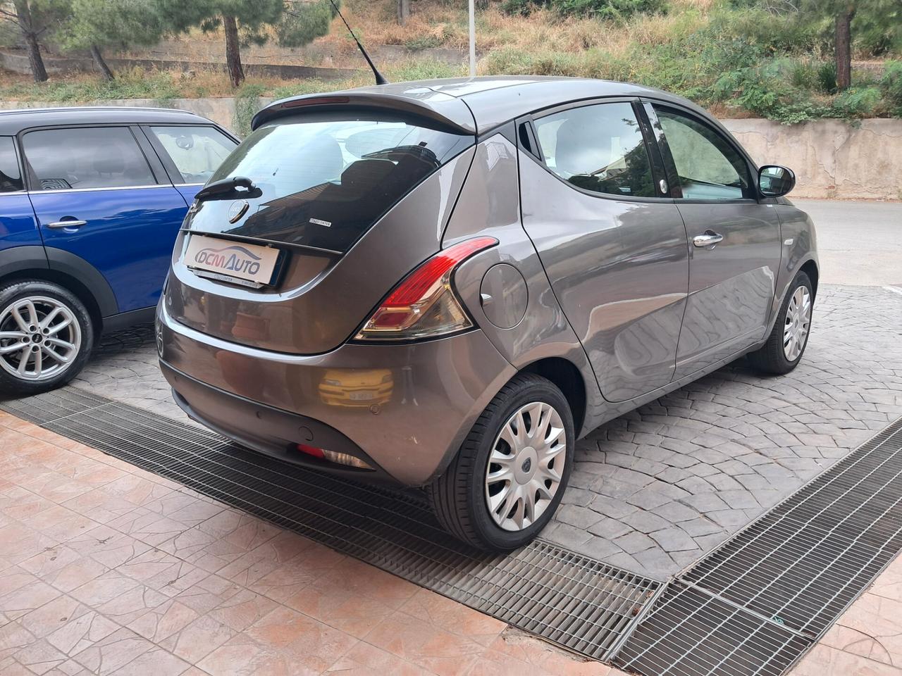 Lancia Ypsilon 1.2 69 CV 5 porte GPL Ecochic Gold
