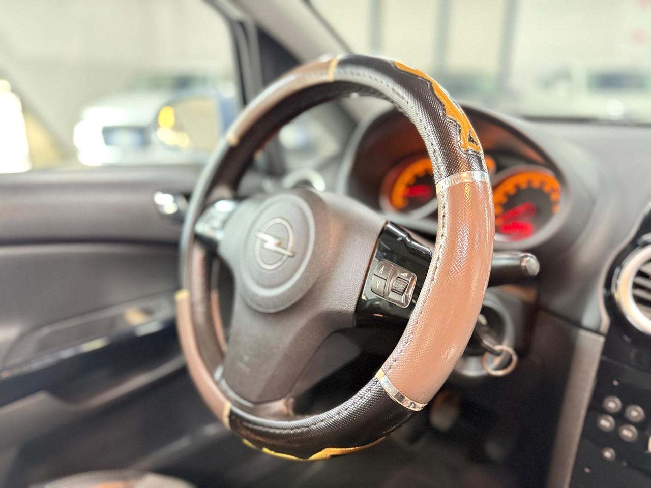 Opel Corsa 1.2 5 porte Easytronic Cosmo