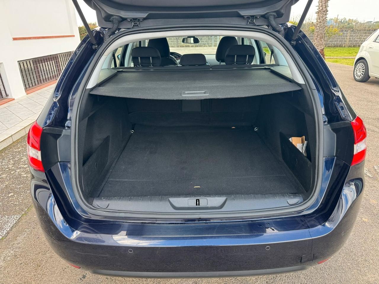 Peugeot 308 BlueHDi 130 S&S EAT8 SW Business