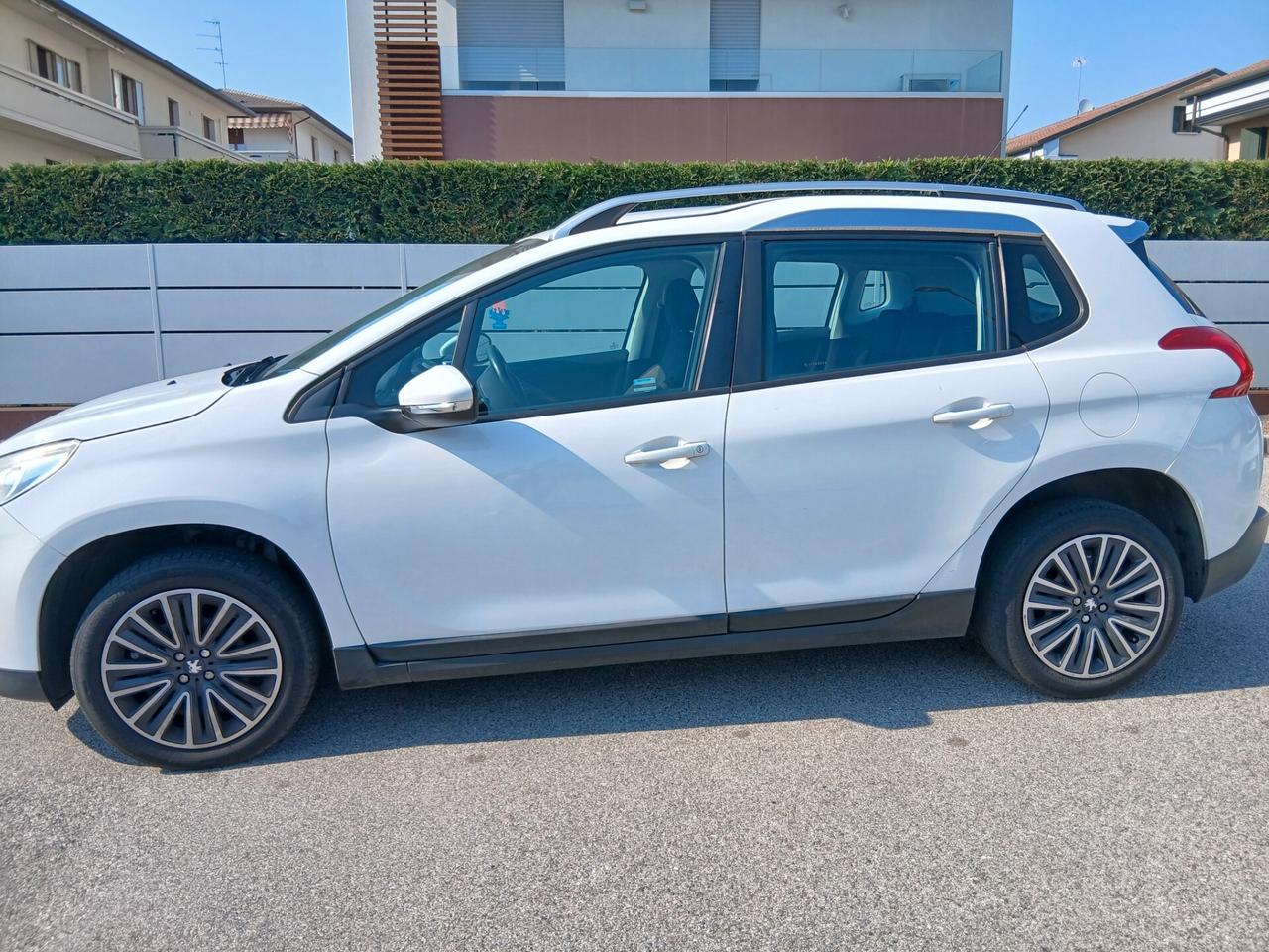 Peugeot 2008 1.4 HDi 68CV Access ok per neo patentati FINANZIABILE