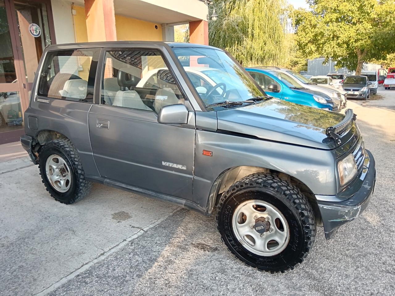 Suzuki Vitara 1.6i 77CV 4WD PERFETTO