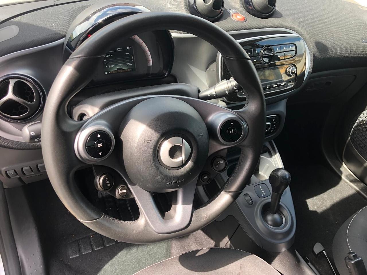 Smart ForTwo 70 1.0 Passion AUTOMATICA CON GARANZIA 12 MESI ESTENDIBILE FINO A 36 MESI!!!