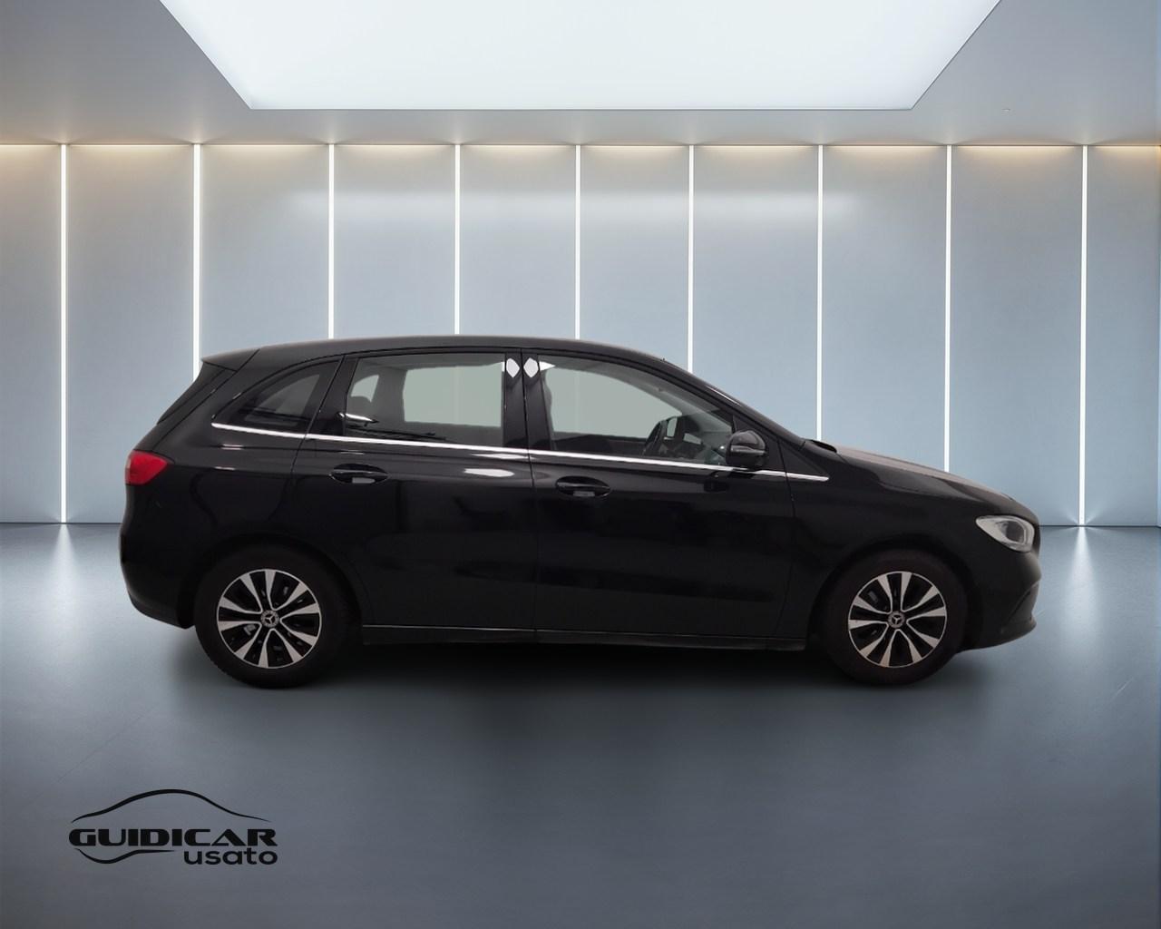 Mercedes-Benz Classe B - W247 2018 - B 180 d Sport auto