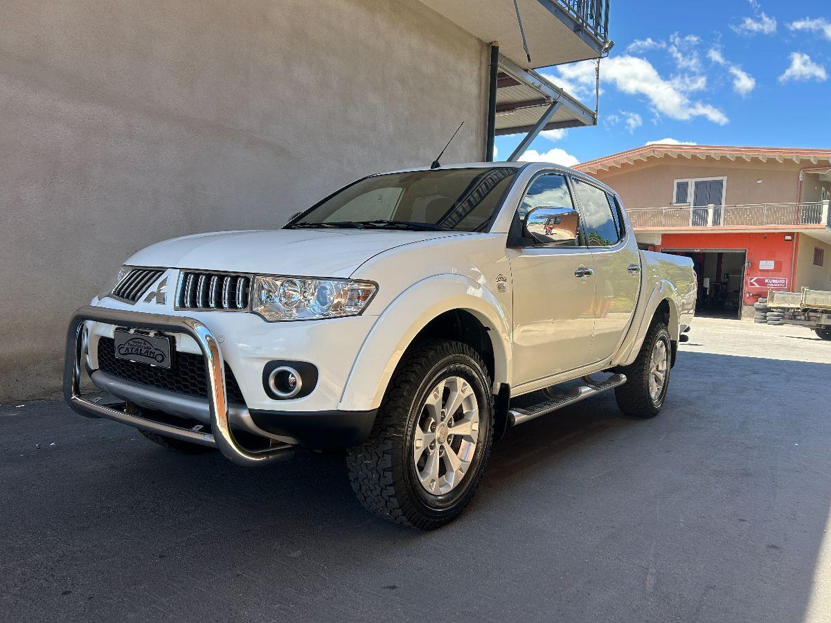 MITSUBISHI - L200 d.cab 2.5 di-d Intense Plus 178cv