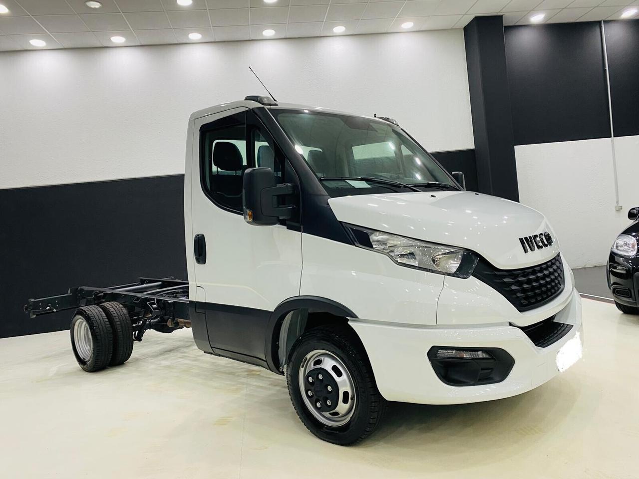 Iveco Daily 35c18 3.0 cc telaio passo 3450 180 CV