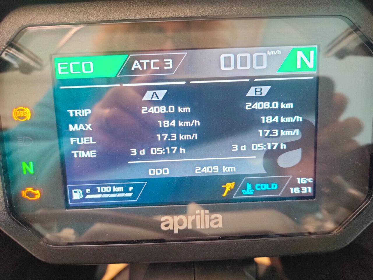 Aprilia RS 457 soli 2409 km.