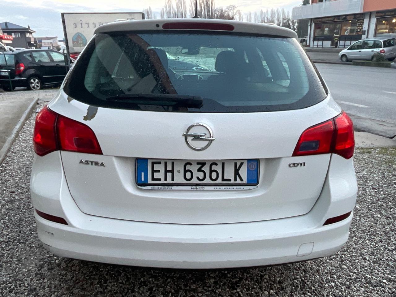 Opel Astra 1.7 CDTI 125CV Sports Tourer Cosmo
