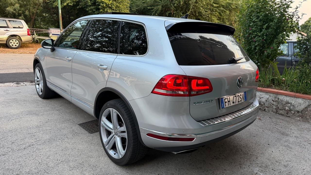 Volkswagen Touareg 3.0 TDI 262 CV tip. BlueMotion Technology Executive