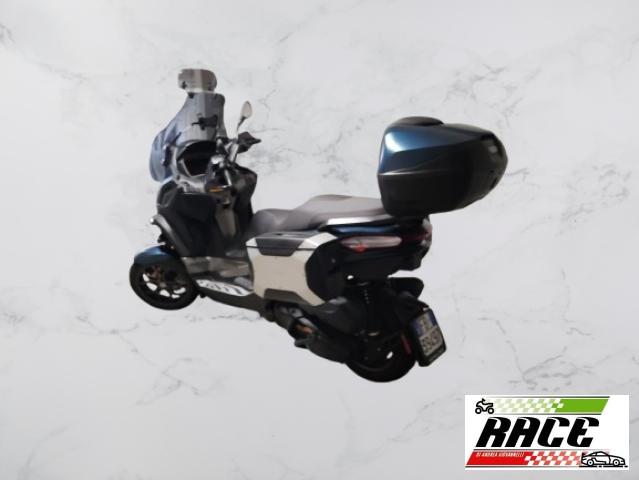 Piaggio - MP3 - 530 ABS Hpe