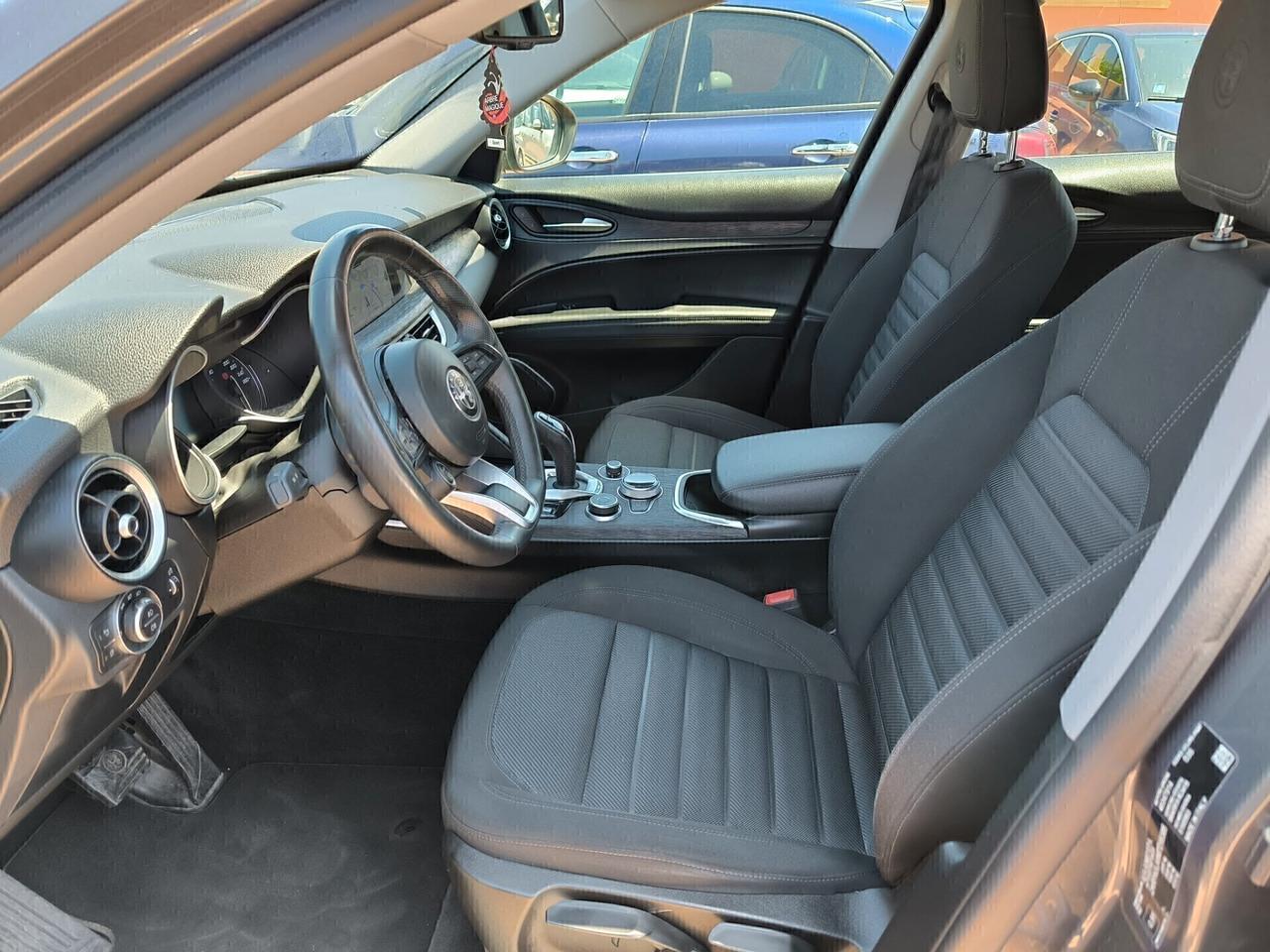 Alfa Romeo Stelvio 2.2 Turbodiesel 160 CV AT8 RWD Business