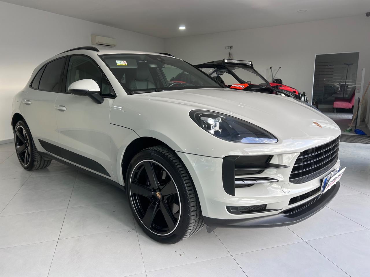 Porsche Macan 2.0 allestimento Full