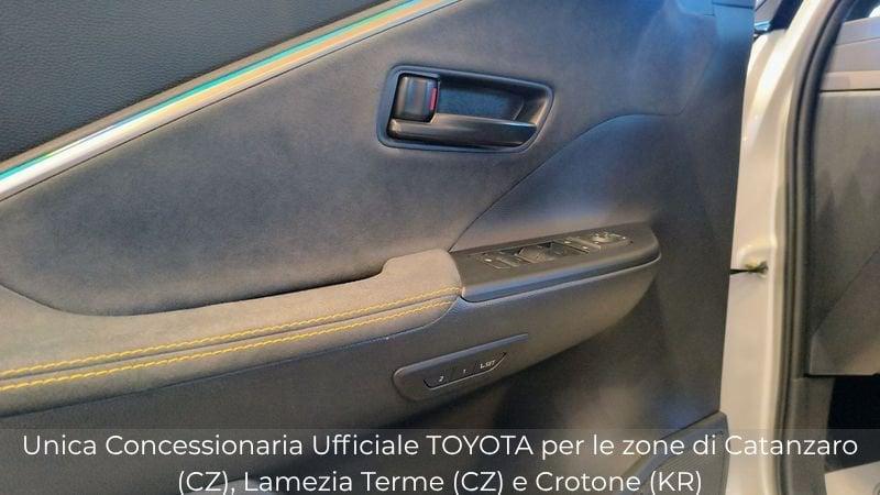 Toyota C-HR 2.0 hv Lounge fwd e-cvt
