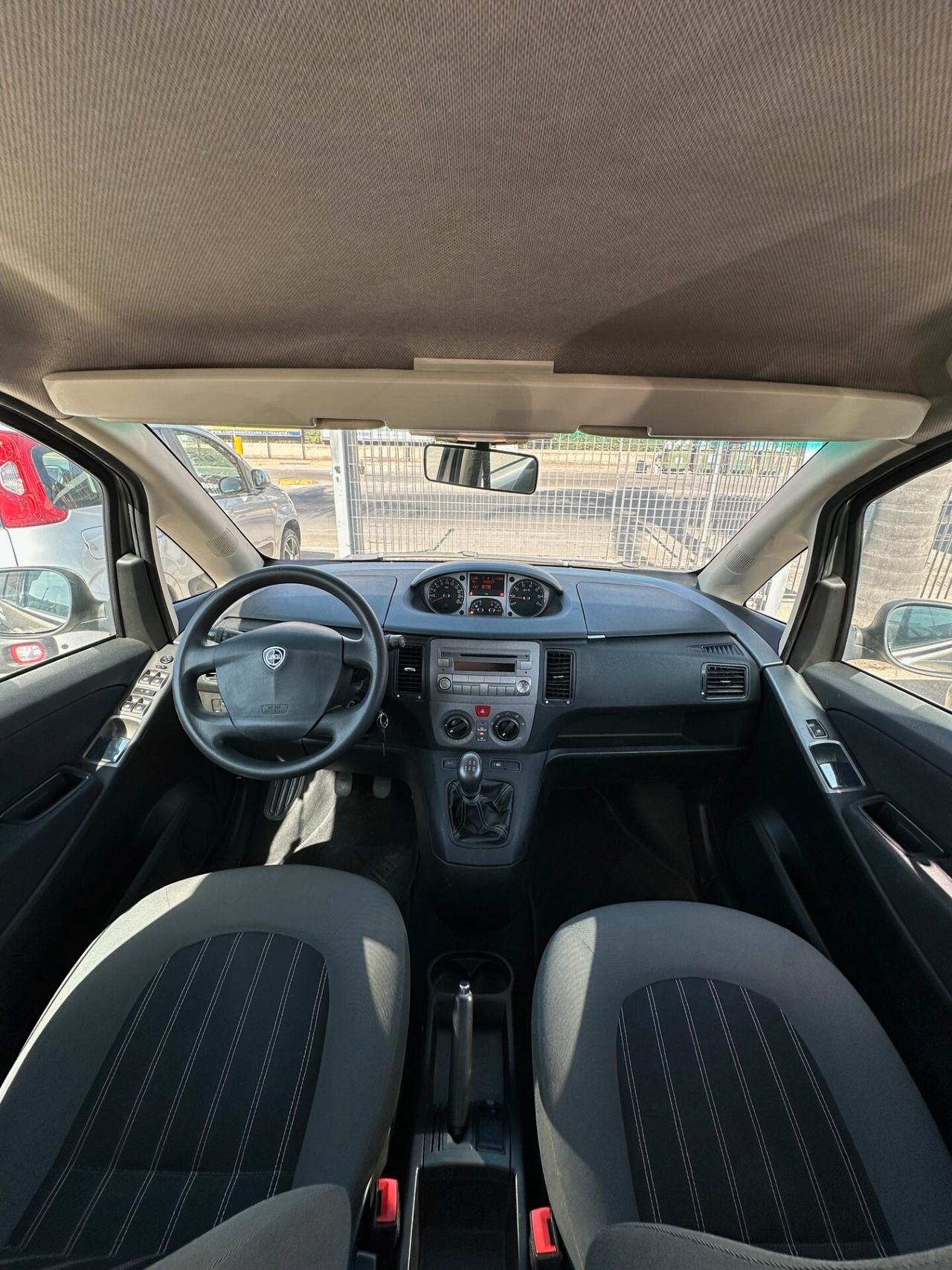 LANCIA YPSILON 1.4 GPL ECOCHIC 2011